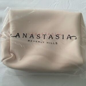 Anastasia Beverly Hills Makeup Pouch - NEW!